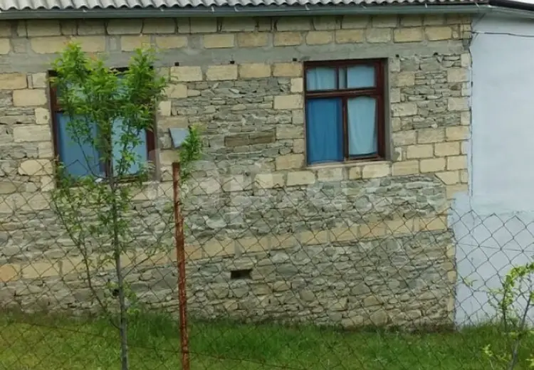 4 otaqlı mənzil , Xızı