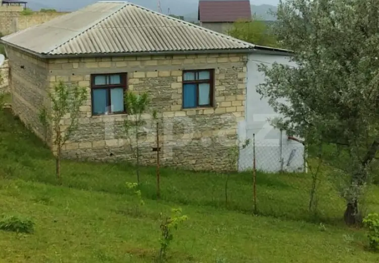 4 otaqlı mənzil , Xızı