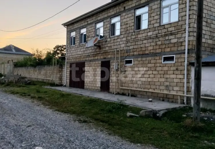 6 otaqlı mənzil , Quba