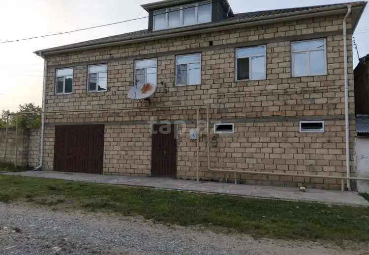 6 otaqlı mənzil , Quba
