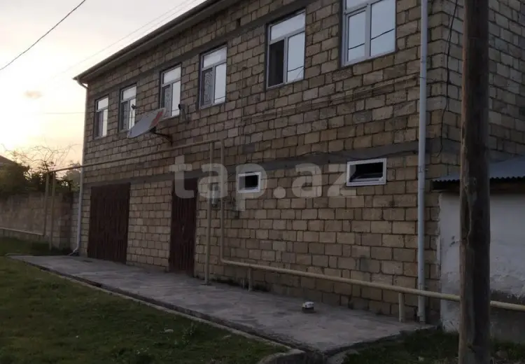 6 otaqlı mənzil , Quba