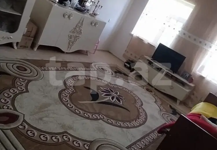 6 otaqlı mənzil , Quba