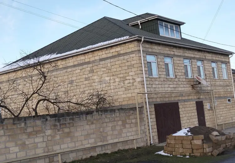 6 otaqlı mənzil , Quba
