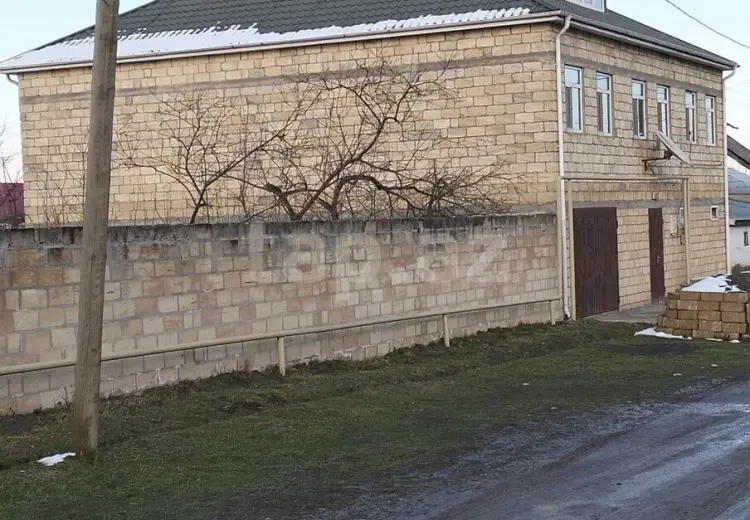 6 otaqlı mənzil , Quba