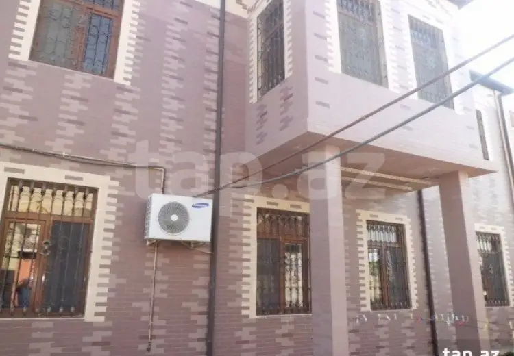 8 otaqlı mənzil , Bakı