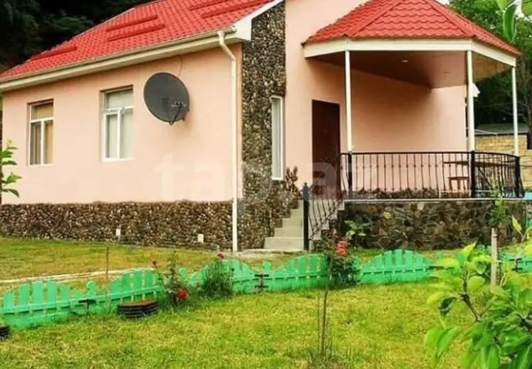 3 otaqlı mənzil Kirayə (günlük), Qax