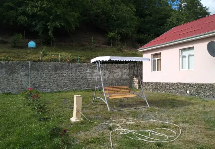 3 otaqlı mənzil Kirayə (günlük), Qax