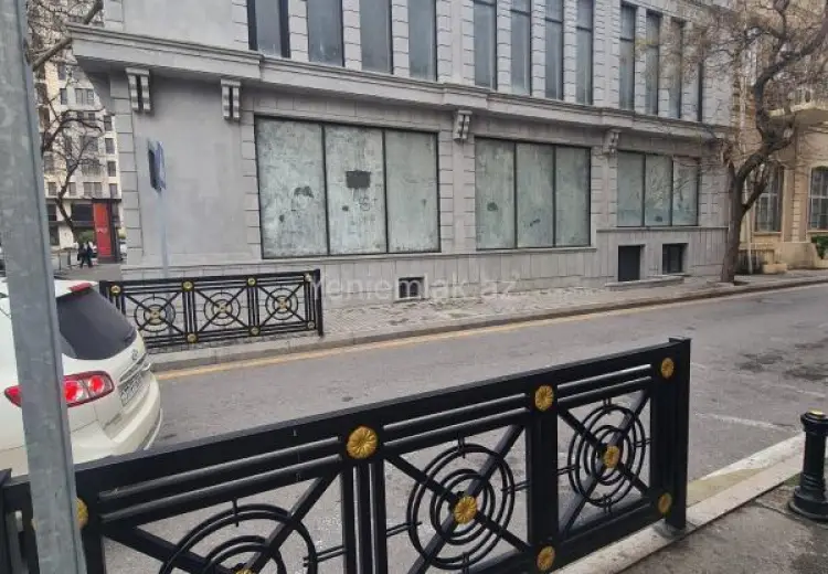1000 m² Obyekt / Ofis Kirayə (aylıq), Səbail, Bakı