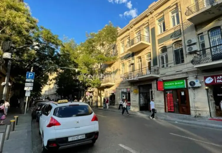 24 m² Obyekt / Ofis Satılır, Səbail, Bakı