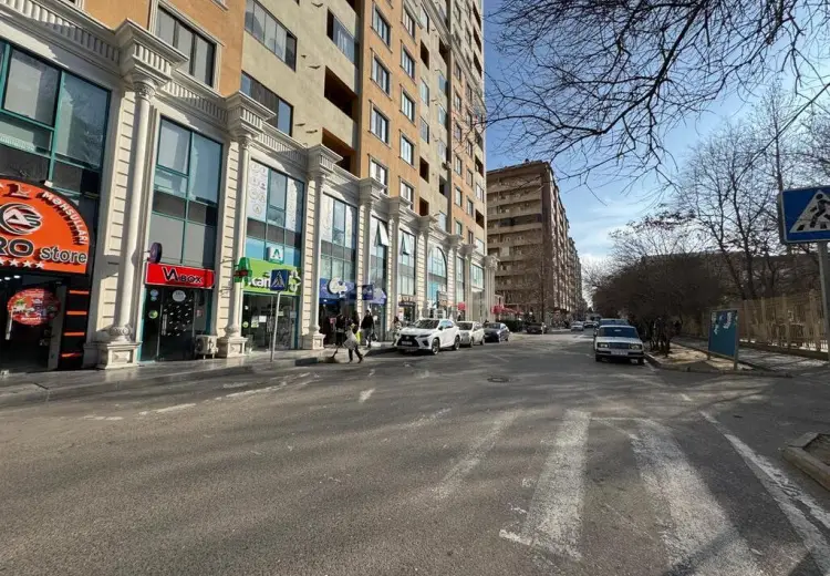 540 m² Obyekt / Ofis Satılır, Yasamal, Bakı