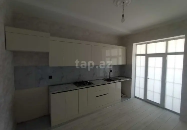 3 otaqlı mənzil , Bakı