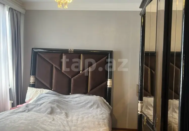 4 otaqlı mənzil , Bakı
