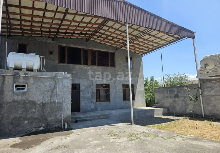 8 otaqlı mənzil , Gəncə