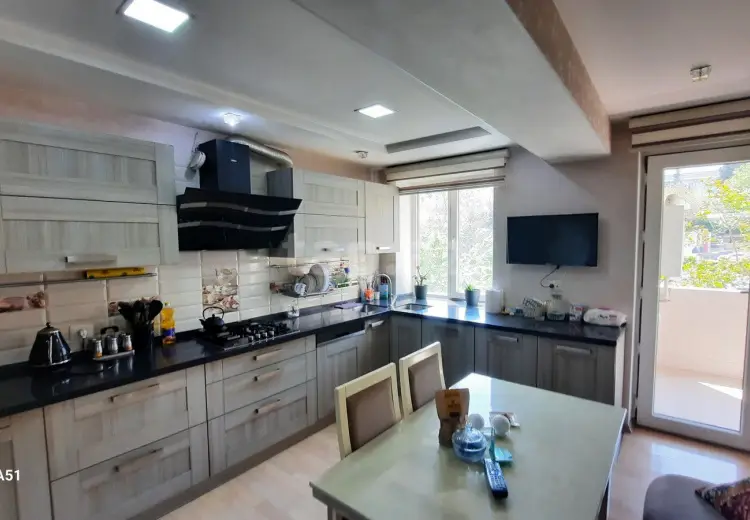 3 otaqlı mənzil , Bakı
