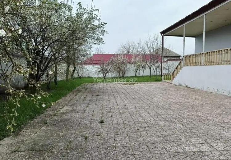 2 otaqlı mənzil Satılır, Qəbələ