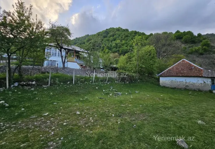 8 sot Torpaq Satılır, Qəbələ