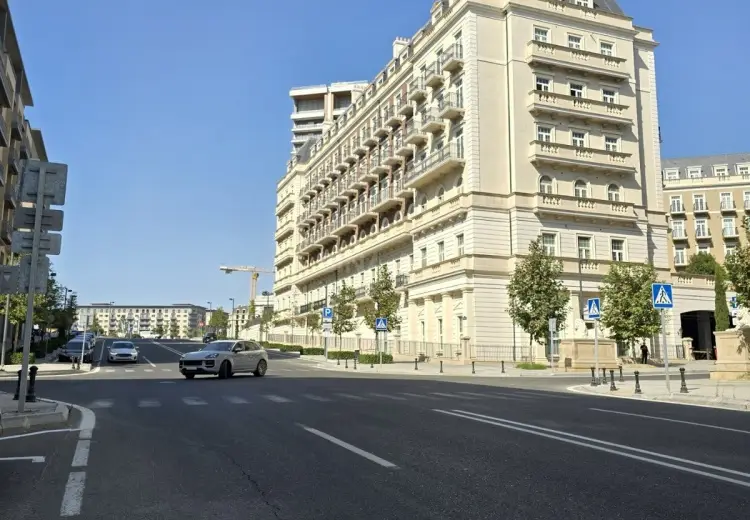 93 m² Obyekt / Ofis Satılır, Ağ şəhər, Xətai, Bakı