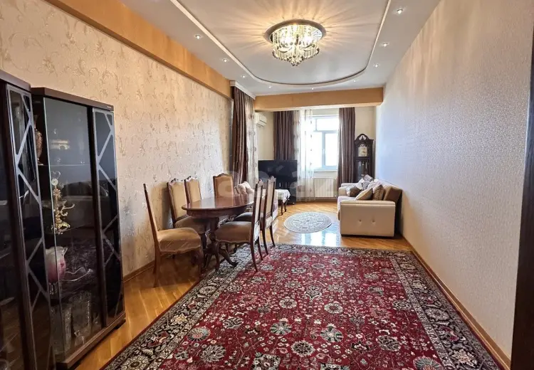 4 otaqlı mənzil , Bakı