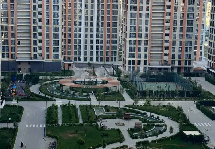 4 otaqlı mənzil , Bakı