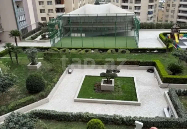 4 otaqlı mənzil , Bakı
