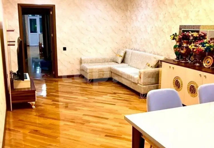 3 otaqlı mənzil , Bakı