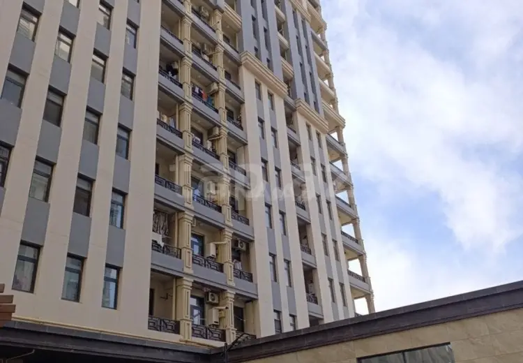 3 otaqlı mənzil , Bakı