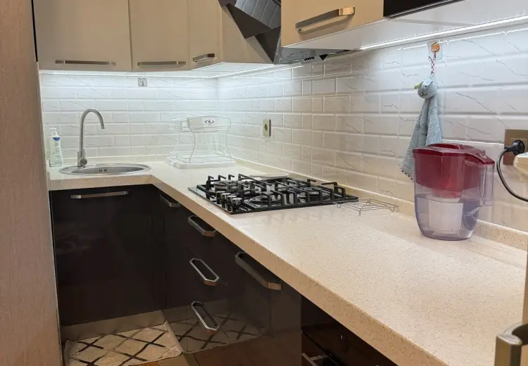 3 otaqlı mənzil Satılır, Bayıl qəs., Səbail, Bakı