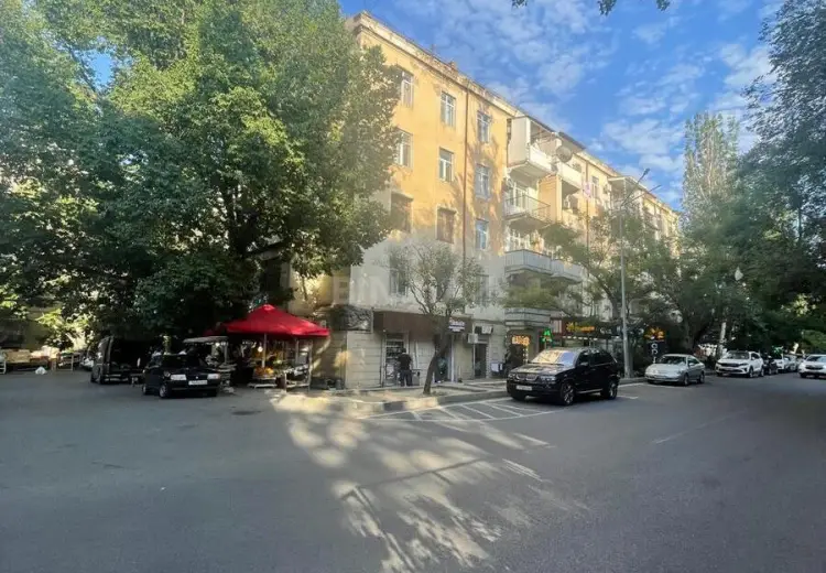 100 m² Obyekt / Ofis Satılır, Yasamal, Bakı