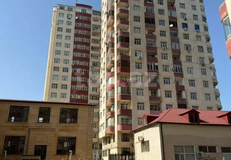 4 otaqlı mənzil , Bakı