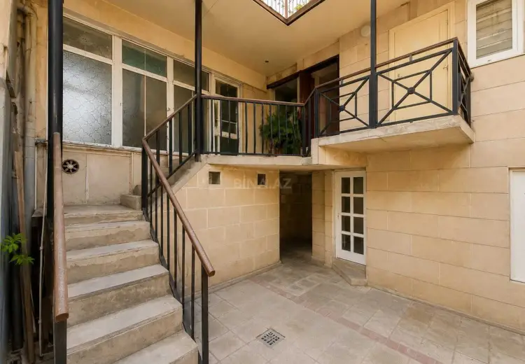 4 otaqlı mənzil Satılır, Sahil qəs., Nəsimi, Bakı