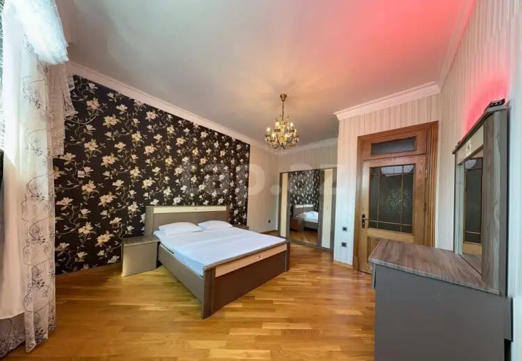 7 otaqlı mənzil Kirayə (günlük), Badamdar qəs., Səbail, Bakı