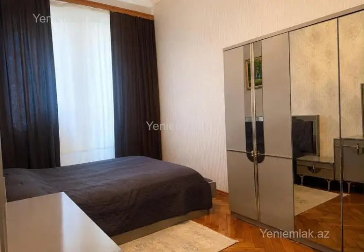 3 otaqlı mənzil Satılır, İçəri şəhər, Səbail, Bakı