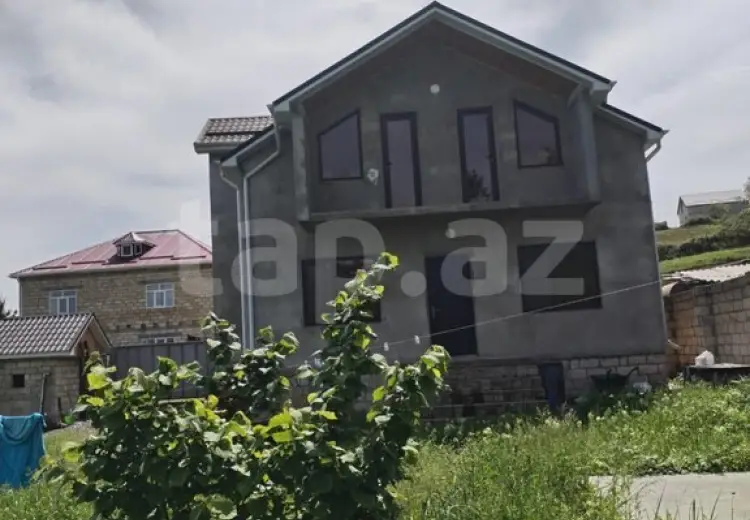 4 otaqlı mənzil , Qusar
