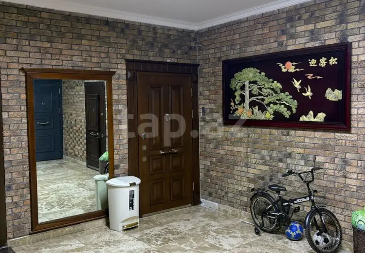 4 otaqlı mənzil , Bakı