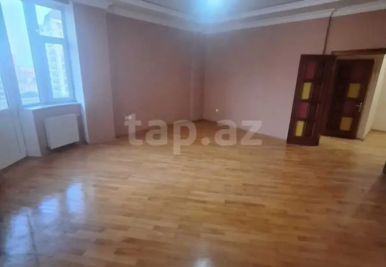 4 otaqlı mənzil , Bakı