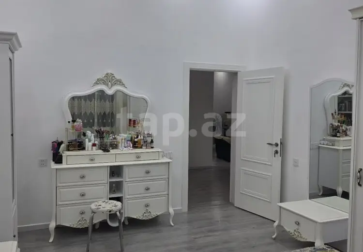 5 otaqlı mənzil , Bakı