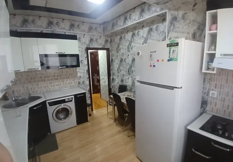 3 otaqlı mənzil , Bakı