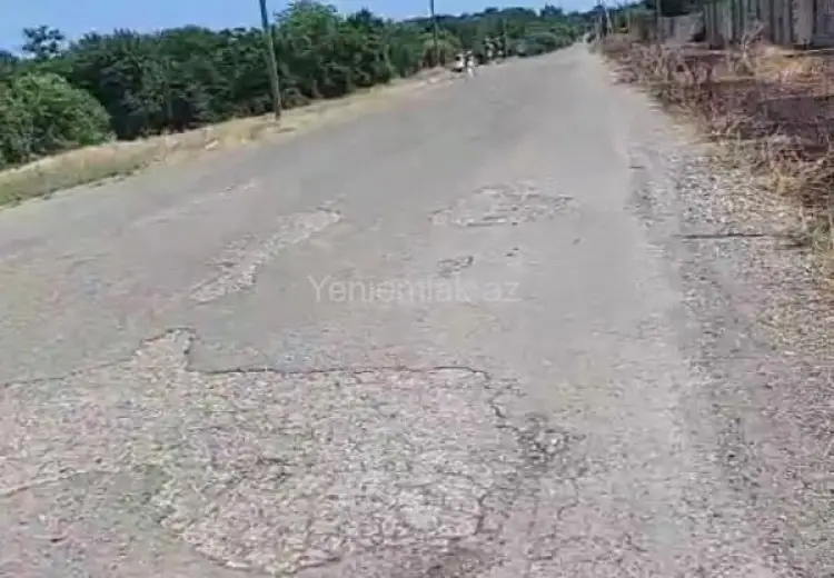 9 sot Torpaq Satılır, Xaçmaz