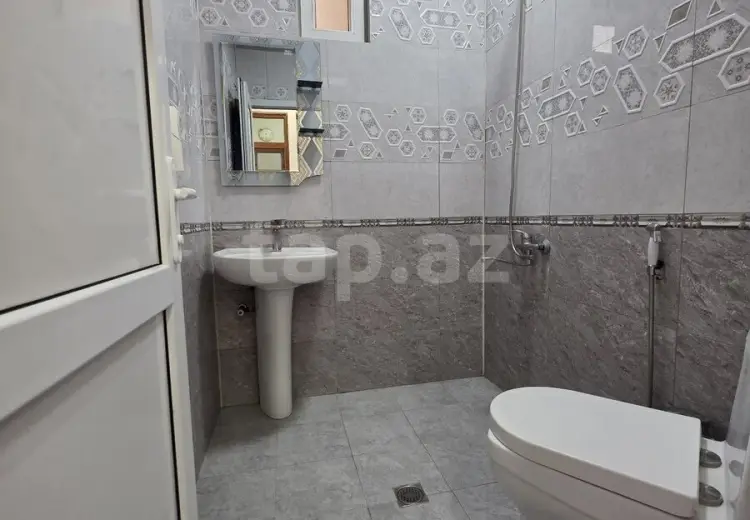 4 otaqlı mənzil , Bakı