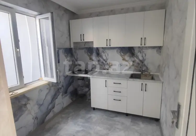 3 otaqlı mənzil , Səbail, Bakı
