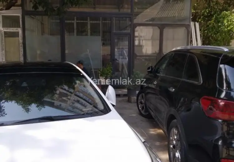 200 m² Obyekt / Ofis Satılır, Montin qəs., Nərimanov, Bakı