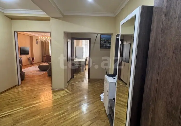 3 otaqlı mənzil , Bakı