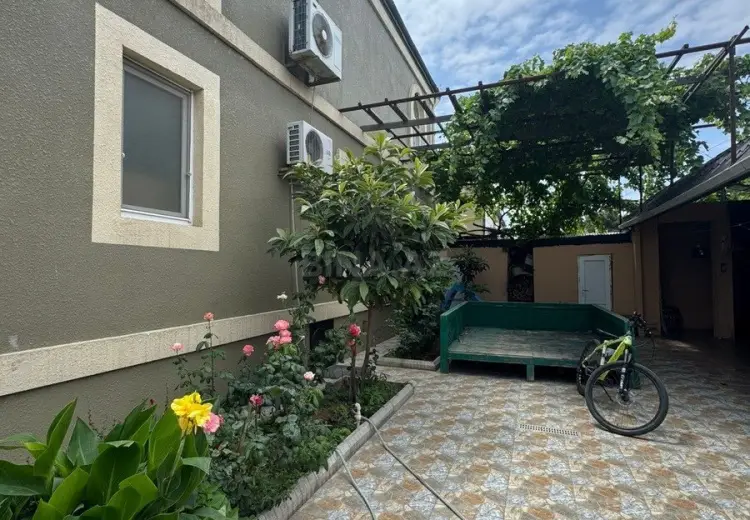 6 otaqlı mənzil Satılır, 8-ci kilometr, Nizami, Bakı