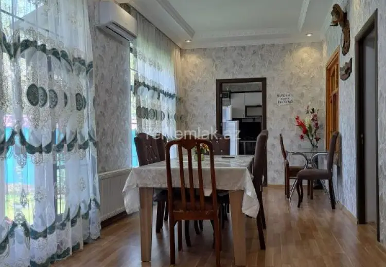 4 otaqlı mənzil Kirayə (günlük), Qəbələ