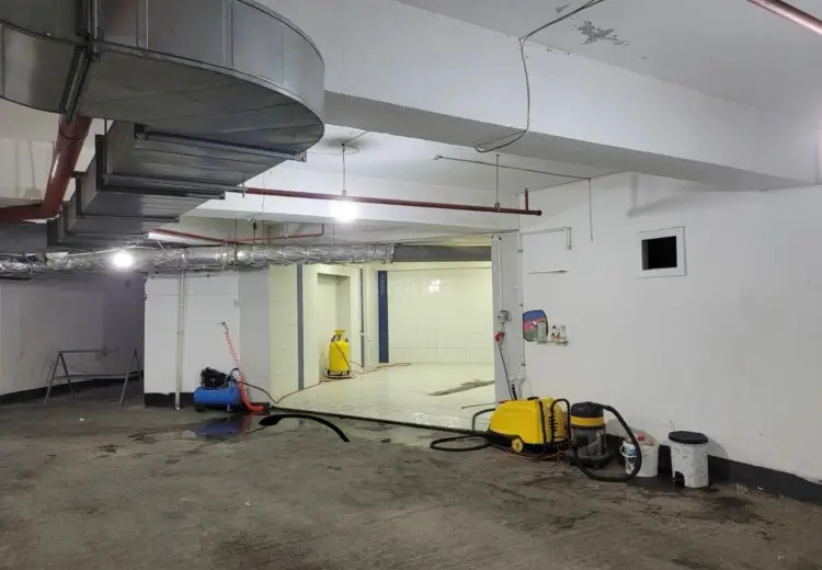 63 m² Obyekt / Ofis Satılır, Xətai, Bakı