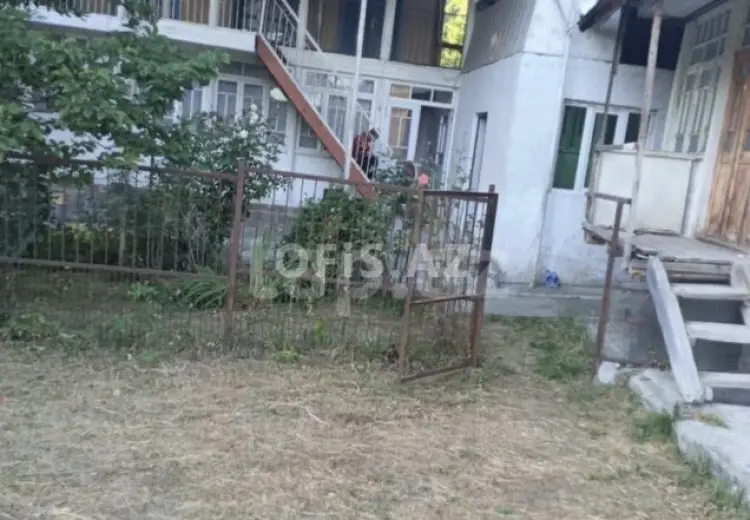 5 otaqlı mənzil Satılır, Şəki