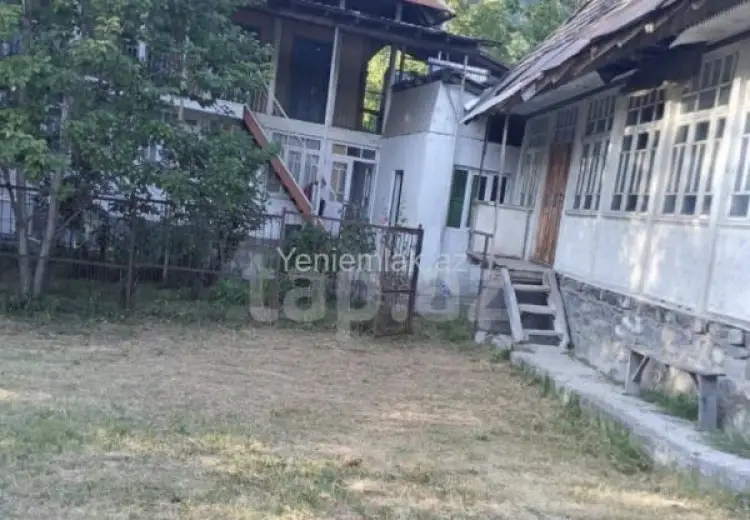 5 otaqlı mənzil Satılır, Şəki
