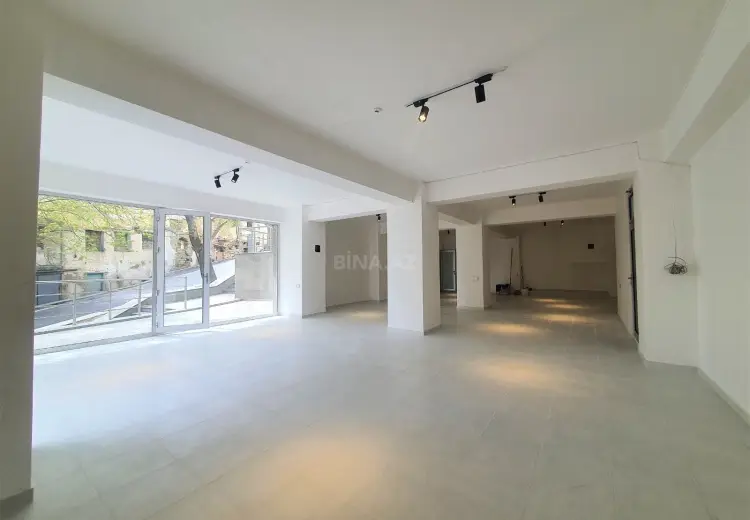 182 m² Obyekt / Ofis Satılır, Yasamal, Bakı