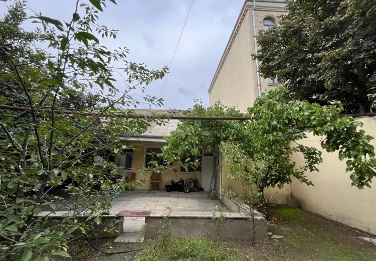 4.5 sot Torpaq Satılır, Yasamal, Bakı