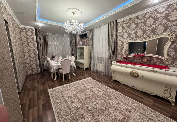 8 otaqlı mənzil Satılır, Nizami, Bakı
